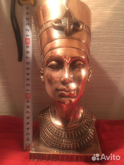 Бюст Нефертити