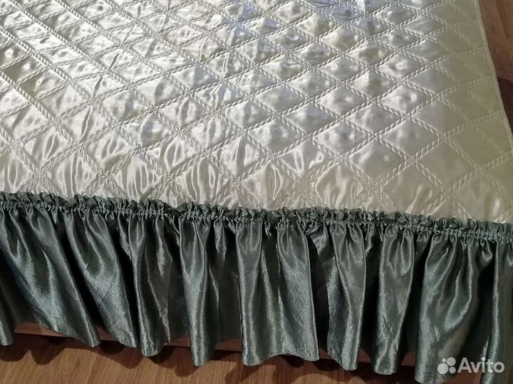 Покрывало на кровать до 1.2м. ширины