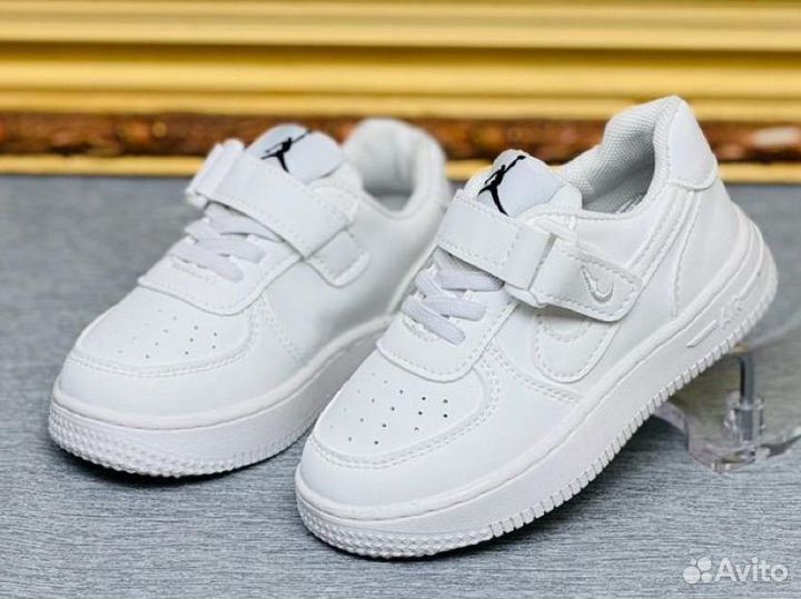 Кроссовки детские белые 27,28,29,31, 33 размер