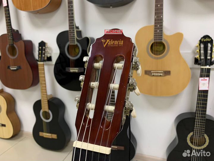 Классическая гитара Valencia vc104 - новая