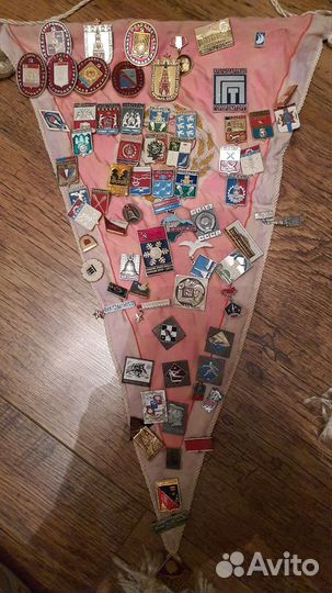 Коллекция советских значков