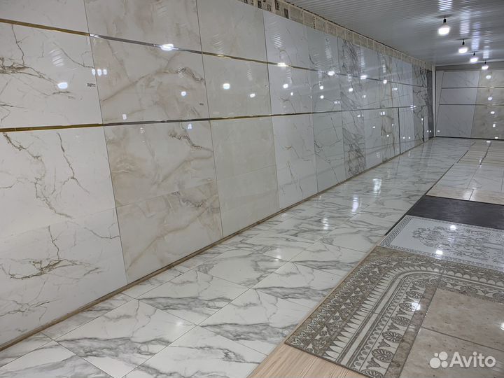 Керамическая плитка и ламинат