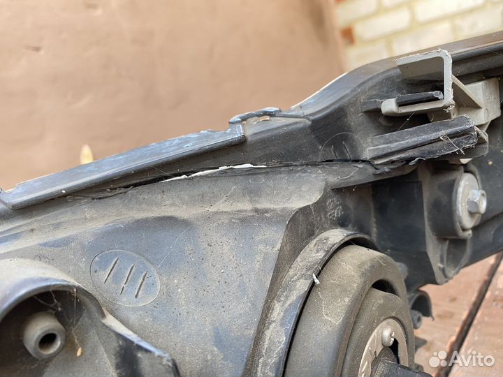 Фара правая на honda civic 4d