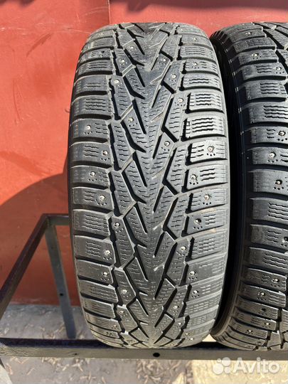 Nokian Tyres Hakkapeliitta 7 215/65 R16 102T