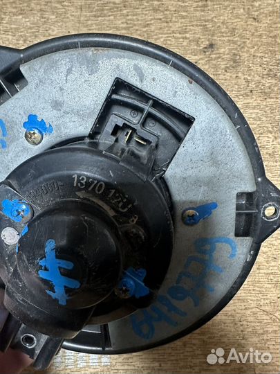 Двигатель отопителя Toyota Celica