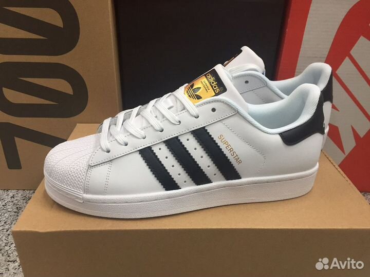 Adidas superstar white