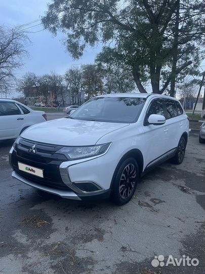 Mitsubishi Outlander 2.0 CVT, 2018, 163 555 км