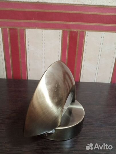 Светильник настенный