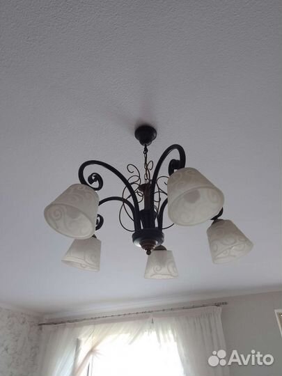 Люстра потолочная