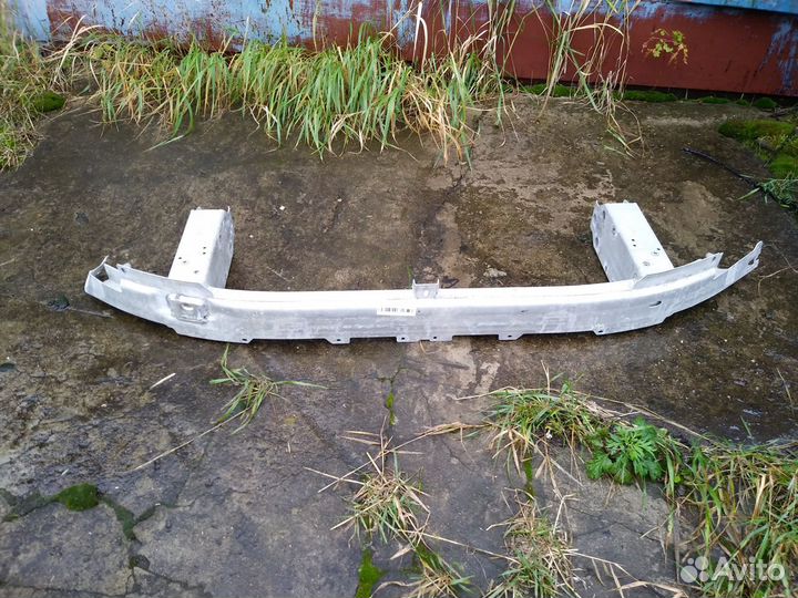 Усилитель переднего бампера BMW 5 G30