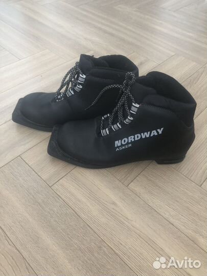 Лыжные ботинки 39 размер