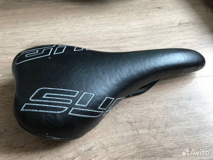 Седло для велосипеда (велоседло)