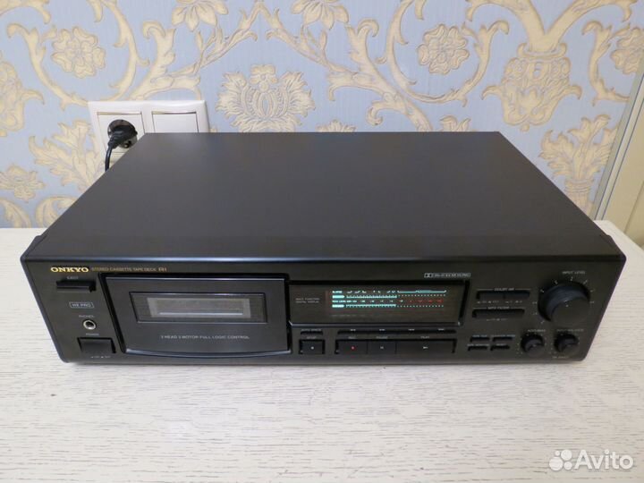 3-х головочная кассетная дека Onkyo TA-2940
