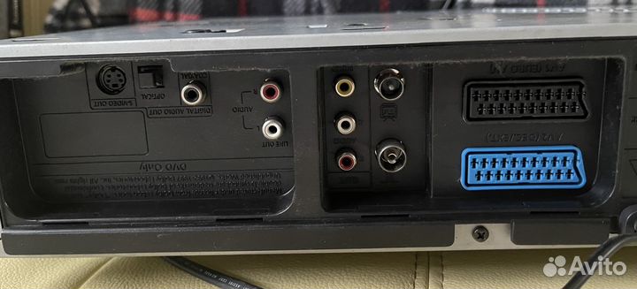 DVD-плеер/VHS видеомагнитофон