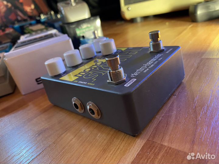 Педаль-синтезатор Mono Synth