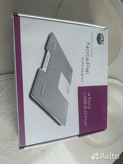 Подстаква для ноута с охлождением