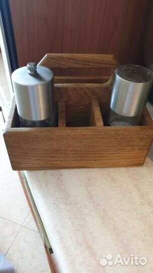 Салфетница из дерева