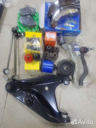 Запчасти на рено Logan l