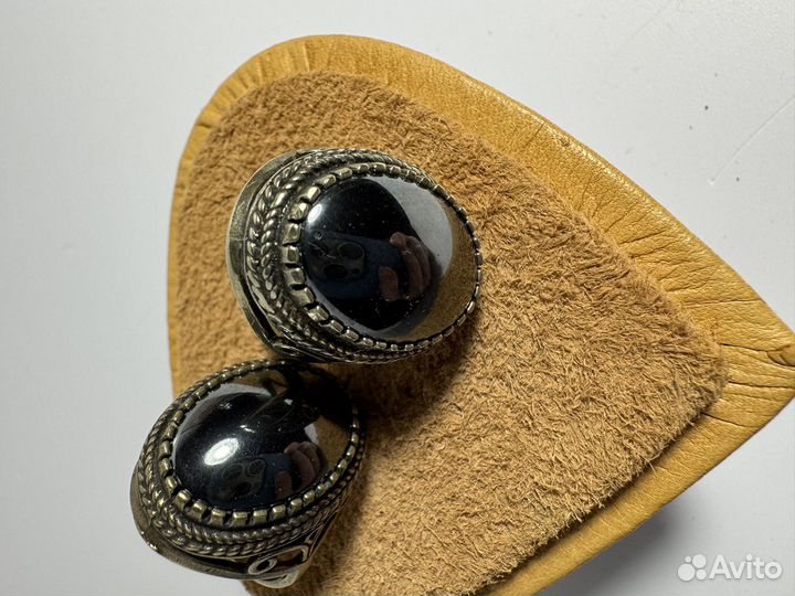 Кольца с гематитом