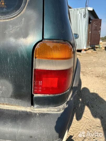 Фонарь задний правый Kia Sportage 2.0 FE 2003