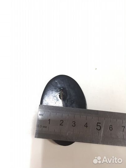 Брошь Мстера Тройка