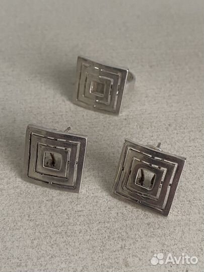 Комплект из серебра