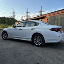 Infiniti Q70 3.7 AT, 2015, 181 160 км, с пробегом, цена 2 530 000 руб.