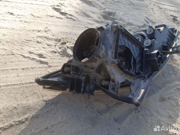 Фара Mazda 6 2010-2012г