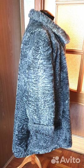 Полупальто (свингер) из каракуля серого цвета