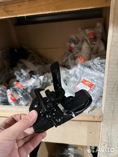 Замок капота Камри 50/55