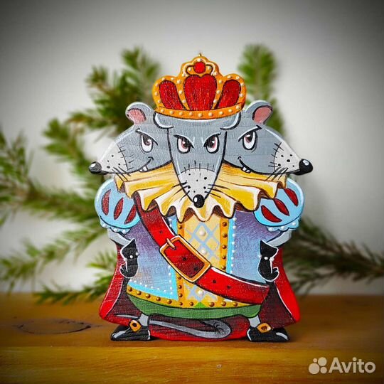 Деревянный щелкунчик