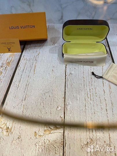 Солнцезащитные очки женские louis vuitton