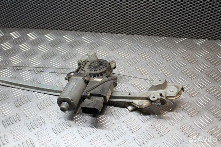 Стеклоподъемник Mercedes-Benz E-класс