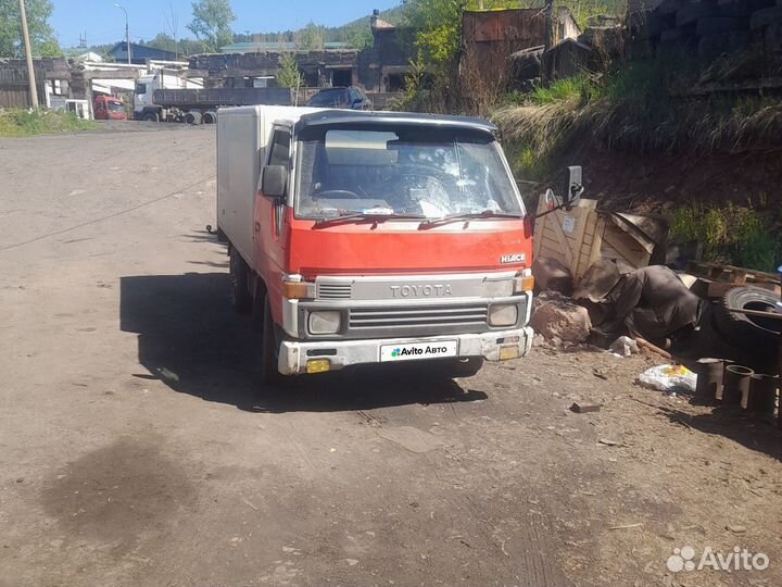 Toyota Hiace 2.4 MT, 1995, 425 000 км