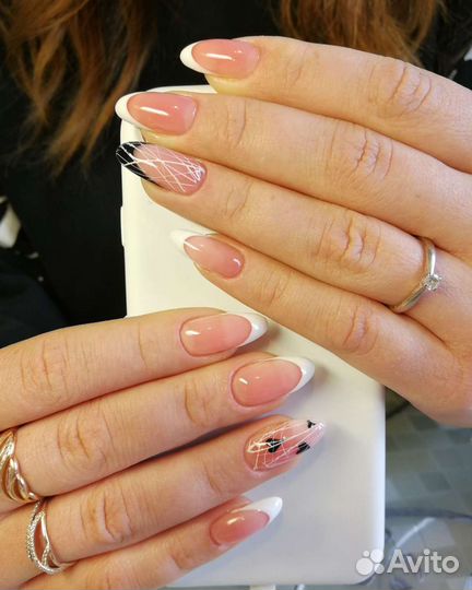 Маникюр и педикюр