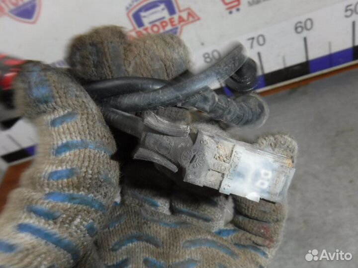 Датчик abs передний левый Nissan Almera G15 K4M