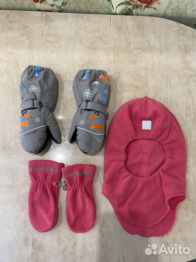 Шапка шлем и варежки