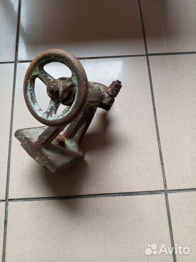 Задняя бабка