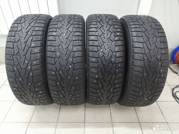 Nokian Tyres Hakkapeliitta 7 215/65 R16