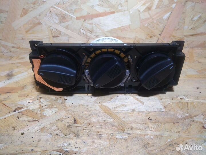 Блок управления печкой Passat b3 Golf3 (3 троса)