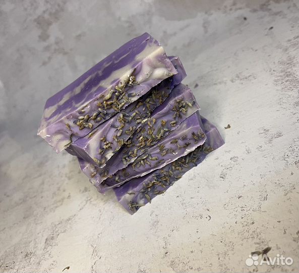 Мыло ручной работы на основе растительных масел