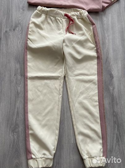 Костюм спортивный