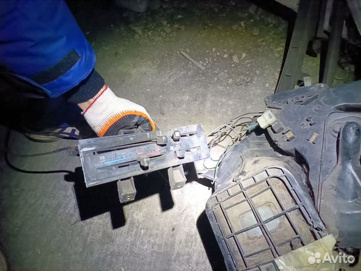 Корпус печки радиатора Nissan Atlas MH40