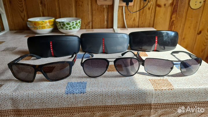 Продаю очки prada