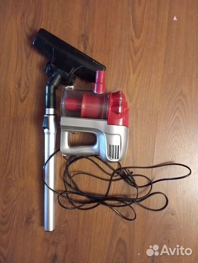 Пылесос вертикальный новый