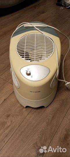 Увлажнитель Boneco Air-O-Swiss E2251