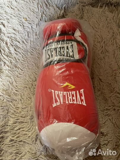 Боксерские перчатки 12 oz everlast