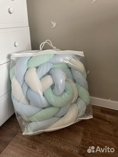 Бортик коса в кроватку