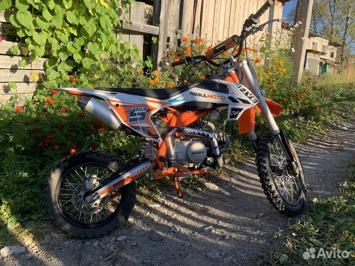 Regulmoto five 125E