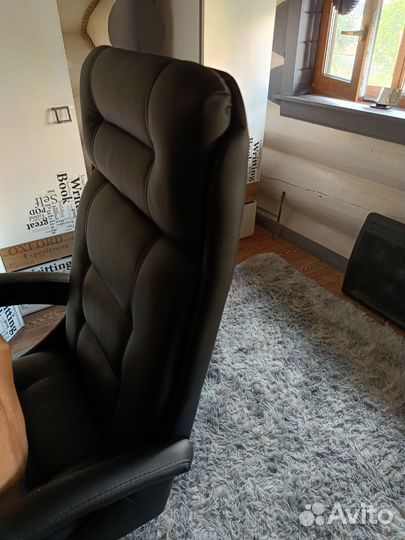 Компьютерное кресло